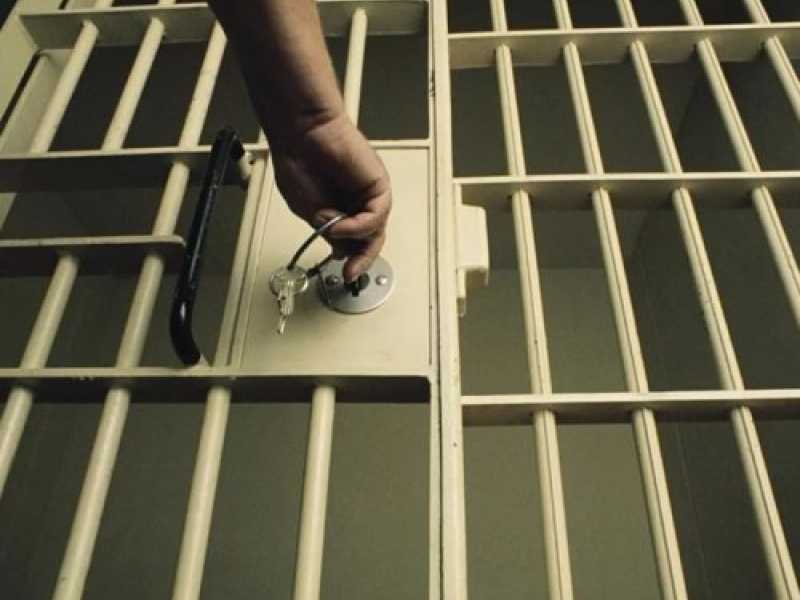 celula gratii inchisoare penitenciar