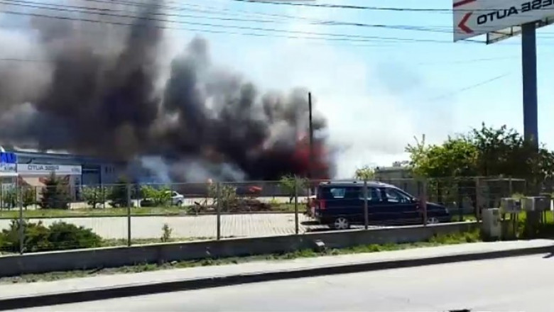 INCENDIU ROMAN BENZINARIE