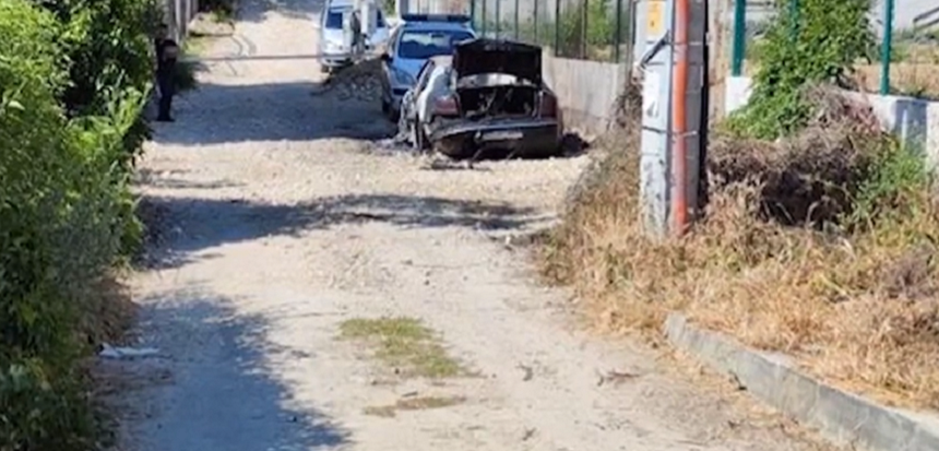 maşină incendiată / captură video