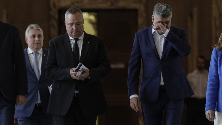 Lucian Bode (foto fundal), ministrul Afacerilor Interne, premierul Nicolae Ciucă (foto centru) și președintele PSD, Marcel Ciolacu (foto dreapta). Foto: Inquam Photos/ Octav Ganea